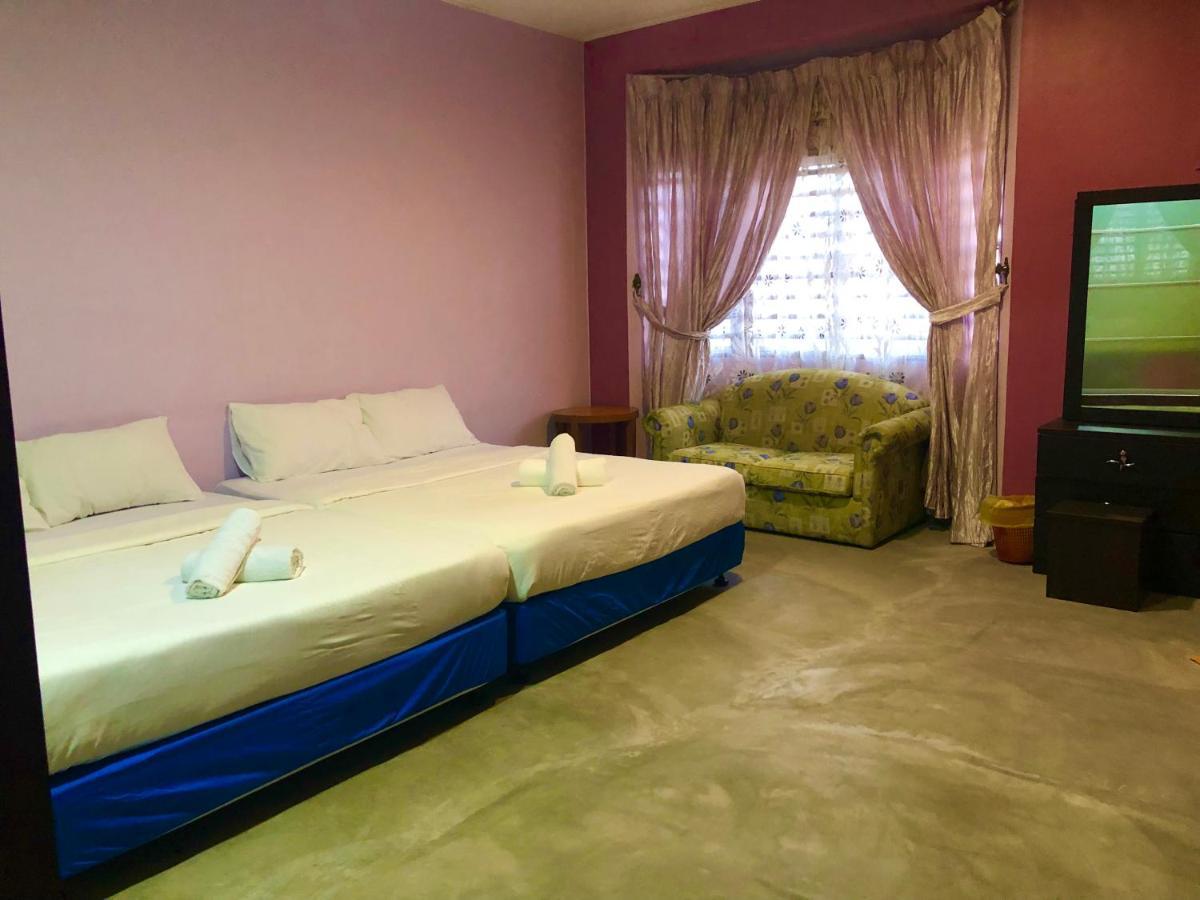Bukit Indah Homestay Bentong Bagian luar foto